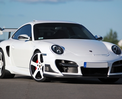 GT Street R White 1