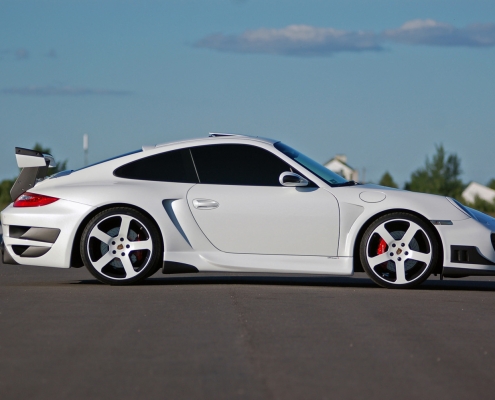 GT Street R White 2