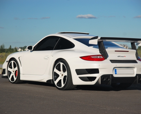 GT Street R White 3